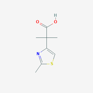 molecular formula C8H11NO2S B13300352 2-Methyl-2-(2-methyl-1,3-thiazol-4-yl)propanoic acid 