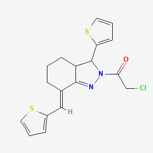 molecular formula C18H17ClN2OS2 B13300803 2-Chloro-1-[3-(thiophen-2-yl)-7-(thiophen-2-ylmethylidene)-3,3a,4,5,6,7-hexahydro-2H-indazol-2-yl]ethan-1-one 