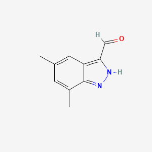 molecular formula C10H10N2O B13310322 5,7-Dimethyl-1H-indazole-3-carbaldehyde 