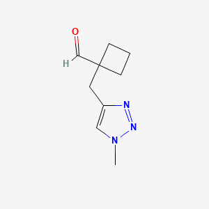 molecular formula C9H13N3O B13317643 1-[(1-Methyl-1H-1,2,3-triazol-4-yl)methyl]cyclobutane-1-carbaldehyde 