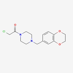 molecular formula C15H19ClN2O3 B13321637 1-(Chloroacetyl)-4-(2,3-dihydro-1,4-benzodioxin-6-ylmethyl)piperazine CAS No. 853574-38-6