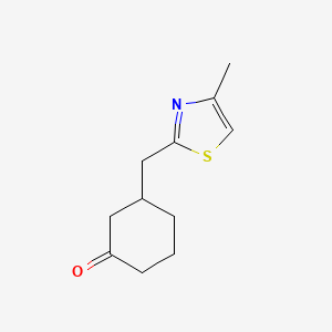 molecular formula C11H15NOS B13322906 3-((4-Methylthiazol-2-yl)methyl)cyclohexan-1-one 