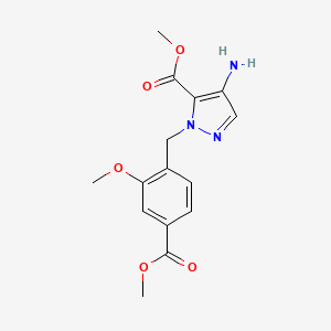 molecular formula C15H17N3O5 B13328444 Methyl 4-amino-1-(2-methoxy-4-(methoxycarbonyl)benzyl)-1H-pyrazole-5-carboxylate 