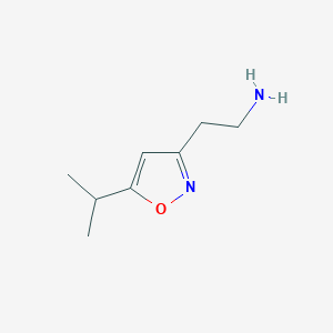 molecular formula C8H14N2O B13330196 2-[5-(Propan-2-yl)-1,2-oxazol-3-yl]ethan-1-amine 