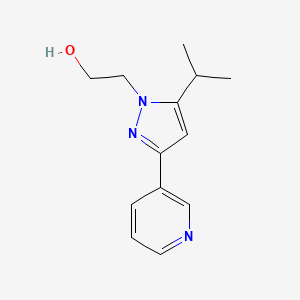 molecular formula C13H17N3O B13332384 2-(5-isopropyl-3-(pyridin-3-yl)-1H-pyrazol-1-yl)ethan-1-ol 