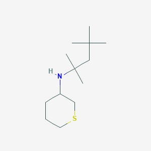 molecular formula C13H27NS B13332538 N-(2,4,4-Trimethylpentan-2-yl)tetrahydro-2H-thiopyran-3-amine 