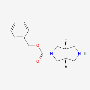 Benzyl (3aR,6aS)-3a,6a-dimethylhexahydropyrrolo[3,4-c]pyrrole-2(1H)-carboxylate