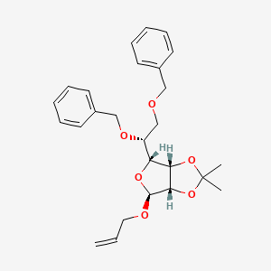 molecular formula C26H32O6 B13338025 (3AS,4S,6R,6aS)-4-(allyloxy)-6-((R)-1,2-bis(benzyloxy)ethyl)-2,2-dimethyltetrahydrofuro[3,4-d][1,3]dioxole 