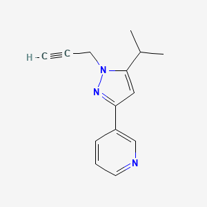 molecular formula C14H15N3 B13339417 3-(5-isopropyl-1-(prop-2-yn-1-yl)-1H-pyrazol-3-yl)pyridine 