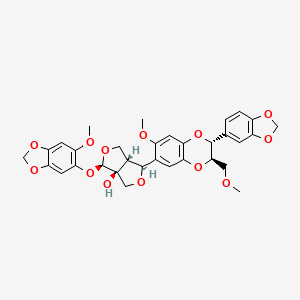 molecular formula C32H32O13 B13345176 (1S,3aS,4R,6aR)-1-((2R,3R)-2-(Benzo[d][1,3]dioxol-5-yl)-7-methoxy-3-(methoxymethyl)-2,3-dihydrobenzo[b][1,4]dioxin-6-yl)-4-((6-methoxybenzo[d][1,3]dioxol-5-yl)oxy)hexahydrofuro[3,4-c]furan-3a-ol 