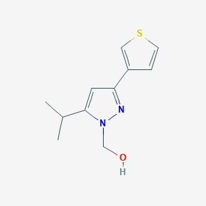 molecular formula C11H14N2OS B13348892 (5-isopropyl-3-(thiophen-3-yl)-1H-pyrazol-1-yl)methanol 