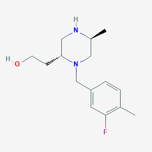 molecular formula C15H23FN2O B13350577 2-((2R,5S)-1-(3-Fluoro-4-methylbenzyl)-5-methylpiperazin-2-yl)ethan-1-ol 