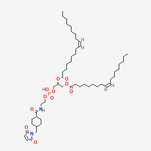 molecular formula C53H91N2O11P B13352568 (2R)-3-(((2-(4-((2,5-Dioxo-2,5-dihydro-1H-pyrrol-1-yl)methyl)cyclohexane-1-carboxamido)ethoxy)(hydroxy)phosphoryl)oxy)propane-1,2-diyl dioleate 