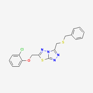 molecular formula C18H15ClN4OS2 B13354146 3-[(Benzylsulfanyl)methyl]-6-[(2-chlorophenoxy)methyl][1,2,4]triazolo[3,4-b][1,3,4]thiadiazole 