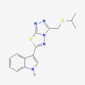 molecular formula C15H15N5S2 B13358147 3-{3-[(isopropylsulfanyl)methyl][1,2,4]triazolo[3,4-b][1,3,4]thiadiazol-6-yl}-1H-indole 