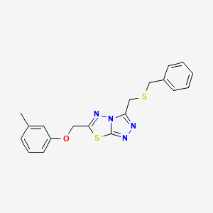 3-[(Benzylsulfanyl)methyl]-6-[(3-methylphenoxy)methyl][1,2,4]triazolo[3,4-b][1,3,4]thiadiazole