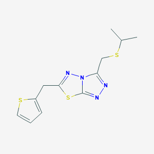 3-[(Propan-2-ylsulfanyl)methyl]-6-(thiophen-2-ylmethyl)[1,2,4]triazolo[3,4-b][1,3,4]thiadiazole