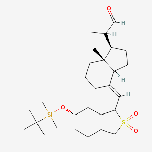 molecular formula C28H46O4SSi B13366072 2-((1R,3AS,7aR,E)-4-(((6S)-6-((tert-butyldimethylsilyl)oxy)-2,2-dioxido-1,3,4,5,6,7-hexahydrobenzo[c]thiophen-1-yl)methylene)-7a-methyloctahydro-1H-inden-1-yl)propanal 