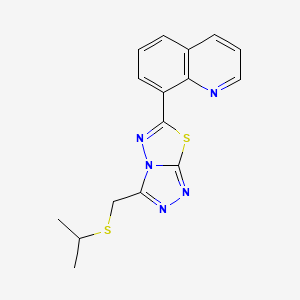 molecular formula C16H15N5S2 B13366933 8-{3-[(Isopropylsulfanyl)methyl][1,2,4]triazolo[3,4-b][1,3,4]thiadiazol-6-yl}quinoline 