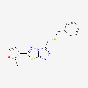 3-[(Benzylsulfanyl)methyl]-6-(2-methylfuran-3-yl)[1,2,4]triazolo[3,4-b][1,3,4]thiadiazole