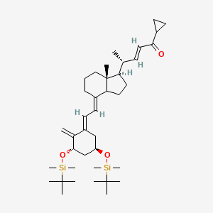 molecular formula C39H66O3Si2 B13410443 (E,4R)-4-[(1R,4E,7aR)-4-[(2E)-2-[(3S,5R)-3,5-bis[[tert-butyl(dimethyl)silyl]oxy]-2-methylidenecyclohexylidene]ethylidene]-7a-methyl-2,3,3a,5,6,7-hexahydro-1H-inden-1-yl]-1-cyclopropylpent-2-en-1-one 