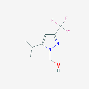 molecular formula C8H11F3N2O B13429152 (5-isopropyl-3-(trifluoromethyl)-1H-pyrazol-1-yl)methanol 