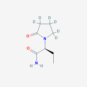 molecular formula C8H14N2O2 B134302 (2S)-2-[2-氧代(~2~H_6_)吡咯烷-1-基]丁酰胺 CAS No. 1133229-30-7