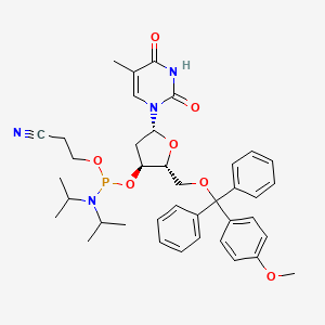 3-[[di(propan-2-yl)amino]-[(2R,3S,5R)-2-[[(4-methoxyphenyl)-diphenylmethoxy]methyl]-5-(5-methyl-2,4-dioxopyrimidin-1-yl)oxolan-3-yl]oxyphosphanyl]oxypropanenitrile