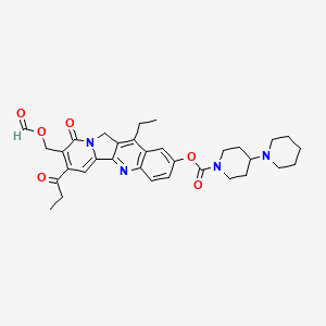 molecular formula C33H38N4O6 B13443521 12-Ethyl-8-((formyloxy)methyl)-9-oxo-7-propionyl Irinotecan Lactone 