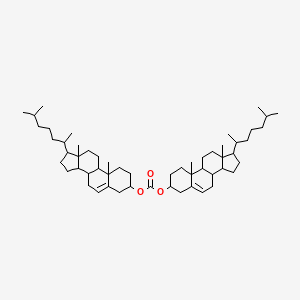 molecular formula C55H90O3 B1345597 胆固醇-5-烯-3-醇 (3β)-，碳酸酯 (2:1) CAS No. 29331-39-3