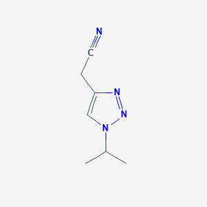 molecular formula C7H10N4 B13467447 2-[1-(propan-2-yl)-1H-1,2,3-triazol-4-yl]acetonitrile 