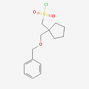 molecular formula C14H19ClO3S B13473983 (1-((Benzyloxy)methyl)cyclopentyl)methanesulfonyl chloride 