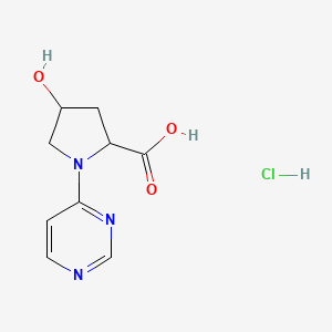 4-Hydroxy-1-(pyrimidin-4-yl)pyrrolidine-2-carboxylic acid hydrochloride