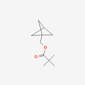 molecular formula C11H18O2 B13480482 {Bicyclo[1.1.1]pentan-1-yl}methyl 2,2-dimethylpropanoate 