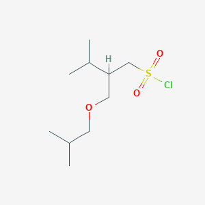 molecular formula C10H21ClO3S B13522593 2-(Isobutoxymethyl)-3-methylbutane-1-sulfonyl chloride 