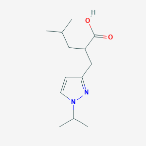 molecular formula C13H22N2O2 B13540276 2-((1-Isopropyl-1h-pyrazol-3-yl)methyl)-4-methylpentanoic acid 