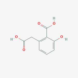 molecular formula C9H8O5 B1354699 2-(羧甲基)-6-羟基苯甲酸 CAS No. 42421-12-5