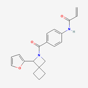 molecular formula C20H20N2O3 B13552697 N-{4-[1-(furan-2-yl)-2-azaspiro[3.3]heptane-2-carbonyl]phenyl}prop-2-enamide 