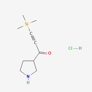 molecular formula C10H18ClNOSi B13560410 1-(Pyrrolidin-3-yl)-3-(trimethylsilyl)prop-2-yn-1-one hydrochloride 