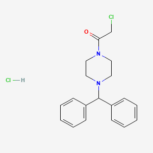 molecular formula C19H22Cl2N2O B13563744 2-Chloro-1-[4-(diphenylmethyl)piperazin-1-yl]ethan-1-onehydrochloride 