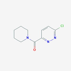 molecular formula C10H12ClN3O B13568302 3-Chloro-6-(piperidine-1-carbonyl)pyridazine 