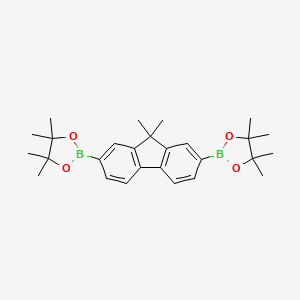 molecular formula C27H36B2O4 B1357876 2,2'-(9,9-二甲基-9H-芴-2,7-二基)双(4,4,5,5-四甲基-1,3,2-二恶杂硼烷) CAS No. 325129-69-9