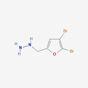 molecular formula C5H6Br2N2O B13581025 ((4,5-Dibromofuran-2-yl)methyl)hydrazine 