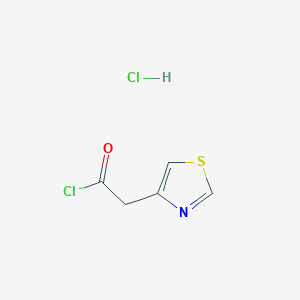 molecular formula C5H5Cl2NOS B13606238 2-(1,3-Thiazol-4-yl)acetylchloridehydrochloride 