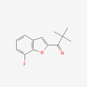 molecular formula C13H13FO2 B13627322 1-(7-Fluorobenzofuran-2-yl)-2,2-dimethylpropan-1-one 