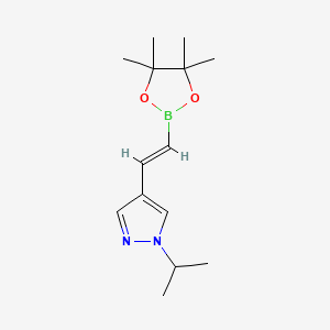 1-(propan-2-yl)-4-[2-(tetramethyl-1,3,2-dioxaborolan-2-yl)ethenyl]-1H-pyrazole