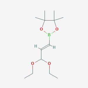 molecular formula C13H25BO4 B136390 (E)-2-(3,3-Diethoxyprop-1-en-1-yl)-4,4,5,5-tetramethyl-1,3,2-dioxaborolane CAS No. 153737-25-8
