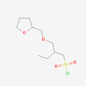 molecular formula C10H19ClO4S B13639403 2-(((Tetrahydrofuran-2-yl)methoxy)methyl)butane-1-sulfonyl chloride 