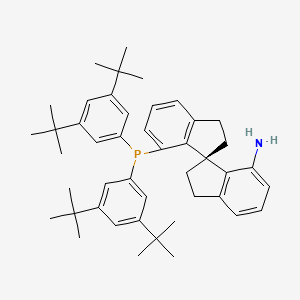 molecular formula C45H58NP B13644233 (R)-7'-(Bis(3,5-di-tert-butylphenyl)phosphanyl)-2,2',3,3'-tetrahydro-1,1'-spirobi[inden]-7-amine 