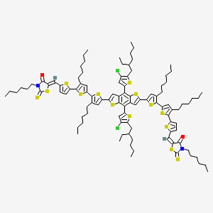 (5E)-5-[[5-[5-[5-[4,8-bis[4-chloro-5-(2-ethylhexyl)thiophen-2-yl]-2-[4-hexyl-5-[4-hexyl-5-[5-[(Z)-(3-hexyl-4-oxo-2-sulfanylidene-1,3-thiazolidin-5-ylidene)methyl]thiophen-2-yl]thiophen-2-yl]thiophen-2-yl]thieno[2,3-f][1]benzothiol-6-yl]-3-hexylthiophen-2-yl]-3-hexylthiophen-2-yl]thiophen-2-yl]methylidene]-3-hexyl-2-sulfanylidene-1,3-thiazolidin-4-one